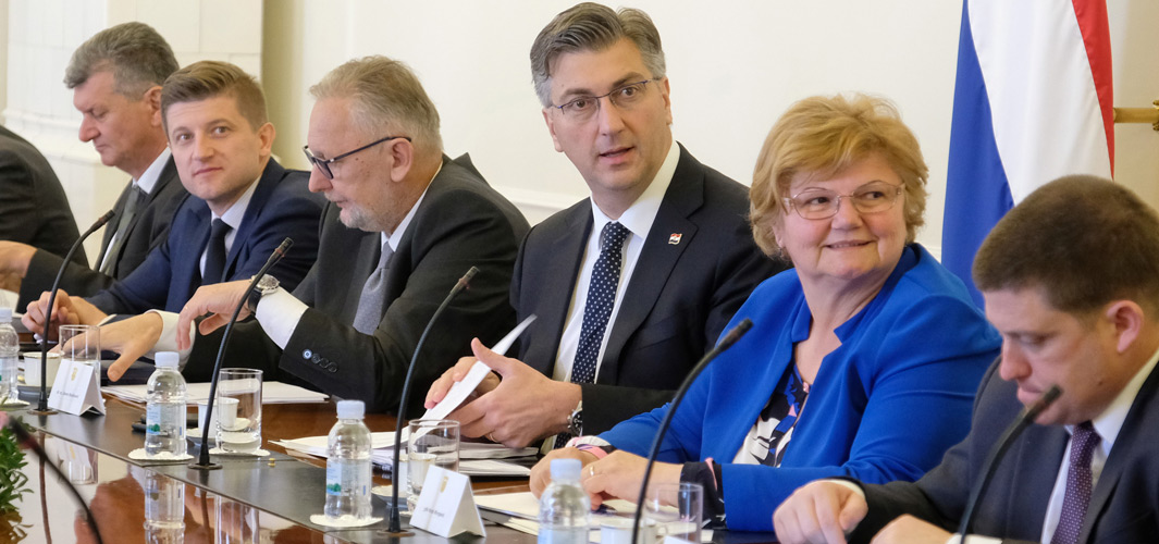 Povećavamo roditeljske naknade za drugih šest mjeseci sa 3.991 na 5.600 kuna!