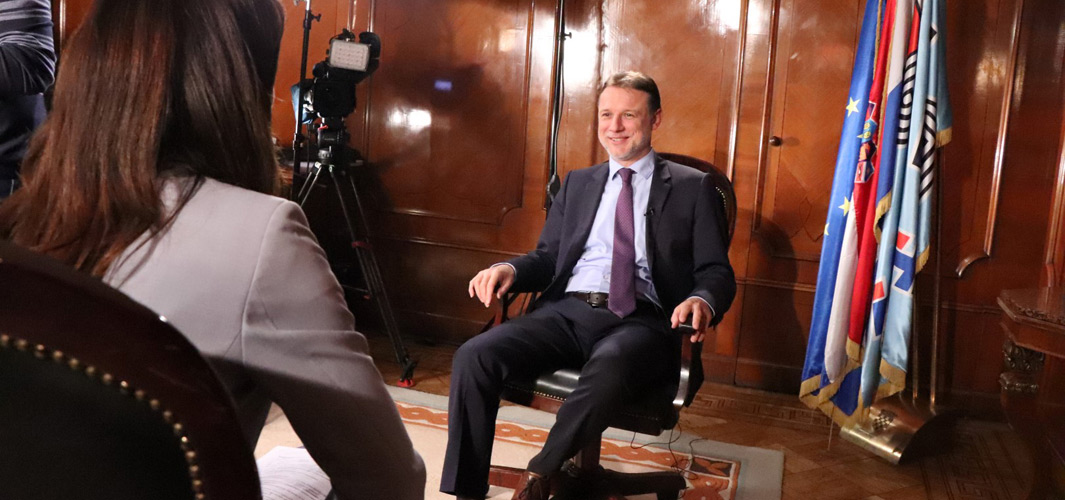 Prelasci zastupnika nemaju veze s HDZ-om - Oporba očito ima problema s vlastitim identitetom i programom!