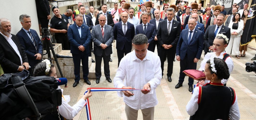 Gradimo ponosnu i uspješnu Hrvatsku - domovinu koja se skrbi o svojim braniteljima, s pogledom usmjerenim prema budućnosti!