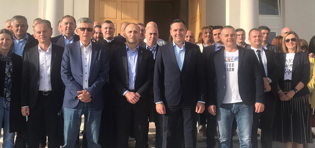 Zahuktao se HDZ-ov stroj! Na terenu već više od 600 izbornih stožera naše kandidatkinje Kolinde Grabar-Kitarović! 