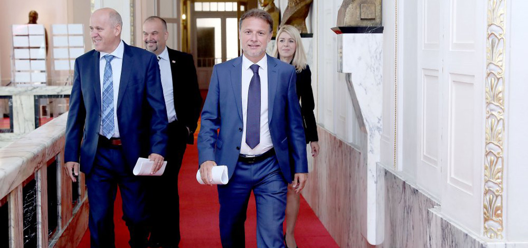 Neprihvatljiva je usporedba s NDH - Bilo bi korisno da Pupovac povuče ili pojasni tu izjavu!