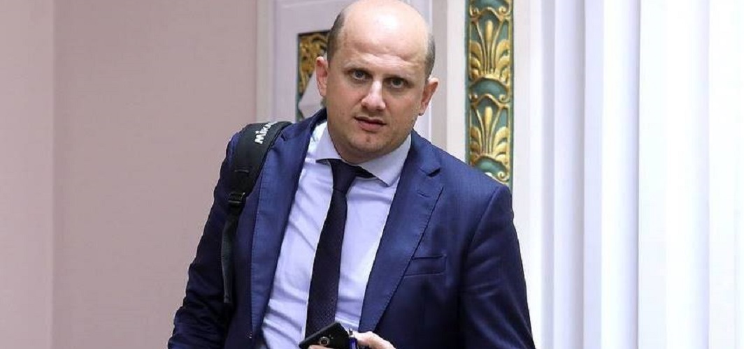 Ostojiću, čemu generalizacije & apriorno inkriminiranje „drugih“?