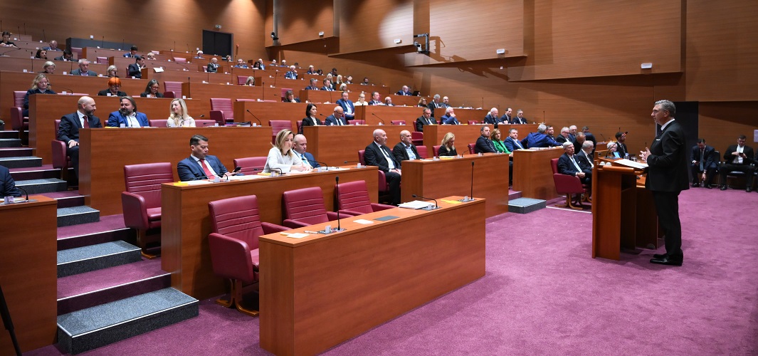 Izvješće o stanju države i nacije (2): SDP-ovci & možemosi, poklopite se ušima!