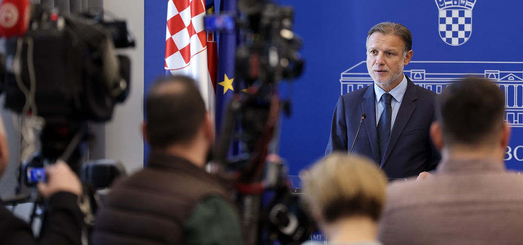 Pozivam na smanjenje tenzija u društvu, a posebno ljevicu na manje agresije & neprihvatljivih optužbi da su svi drugi „ustaše“