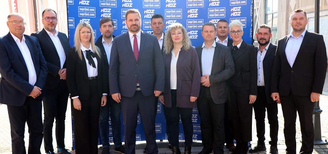 HDZ s 46,72% slavio na prijevremenim izborima za Gradsko vijeće Đakova & osigurao apsolutnu većinu - 10 od 19 mandata!