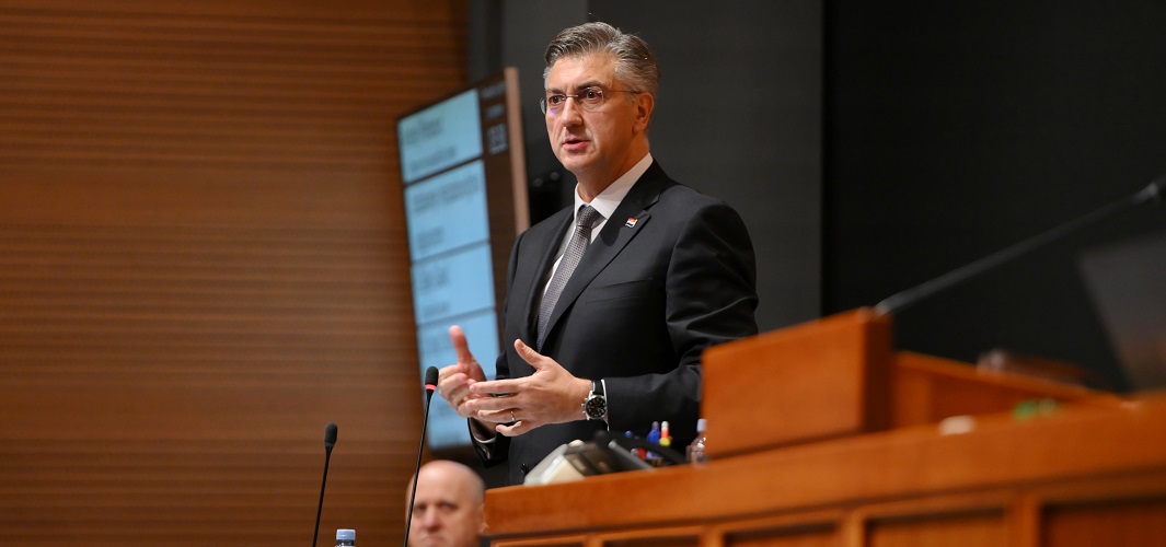 (VIDEO) Posljednja smo brana normalne, civilizirane Hrvatske pred agresijom histerične ljevice! (2)