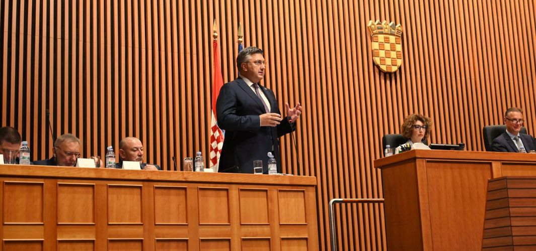 Zašto SDP-u toliko smetaju himna, Dan državnosti & ekonomska postignuća naše Vlade?!