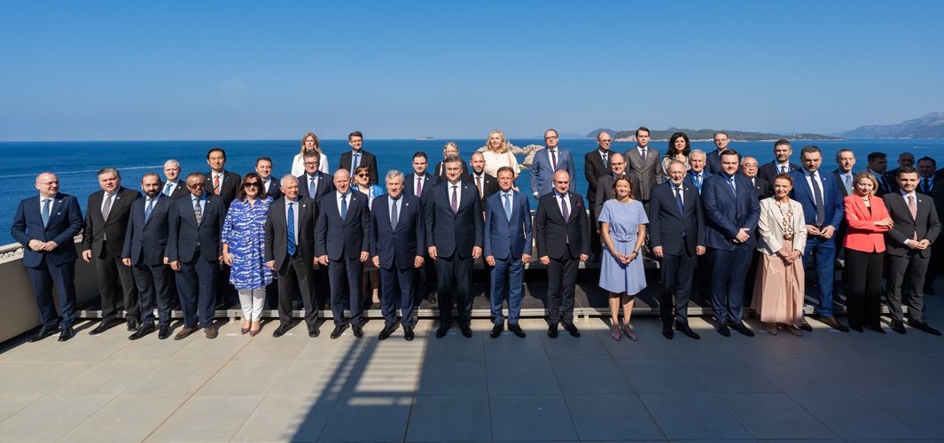 Uz istodobni ulazak u Schengen i europodručje, Hrvatska je uspješno odgovorila na krize, održala socijalnu koheziju i rekordno povećala proračun za obranu!