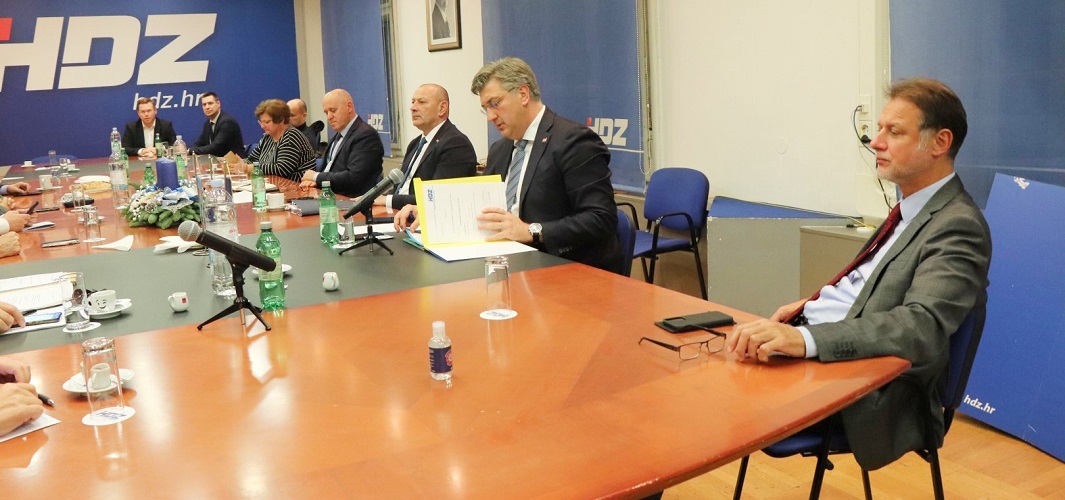 Koji tjedan! Sjajni Vatreni, gospodarski rast, odlične ankete, proširenje LNG terminala & austrijska podrška za Schengen!