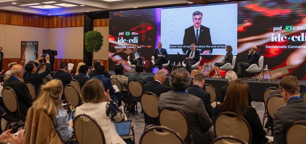 (VIDEO) Andrej Plenković iznova izabran za potpredsjednika svjetske asocijacije narodnjačko-demokršćanskih stranaka desnog centra! 