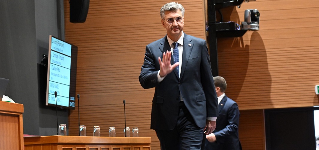 (VIDEO) Godišnje izvješće o radu Vlade. „Ovakva ljevica sigurno će izgubiti izbore!“