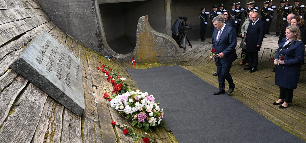 Radi budućnosti i novih naraštaja važno je politiku sjećanja na zločine totalitarnih režima u potpunosti ugraditi u obrazovni sustav