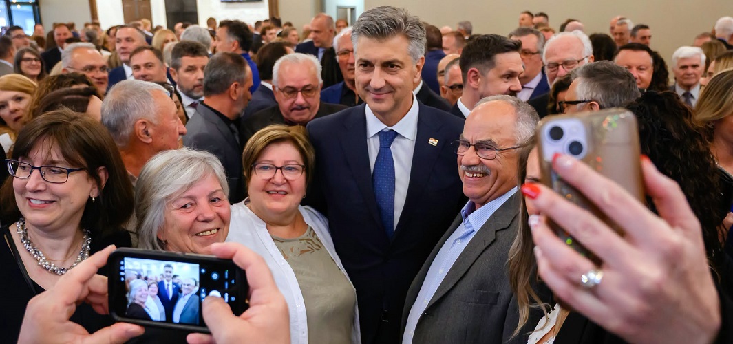 S Hrvatima u Kanadi: Ne zaboravljamo vašu ulogu u Domovinskom ratu & zahvaljujemo na predanosti očuvanju nacionalnog identiteta!