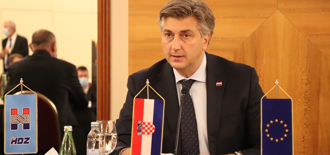 Unutarstranački izbori nastavit će se 22. studenog prvim krugom izbora za (pot)predsjednike općinskih, gradskih i županijskih organizacija HDZ-a!