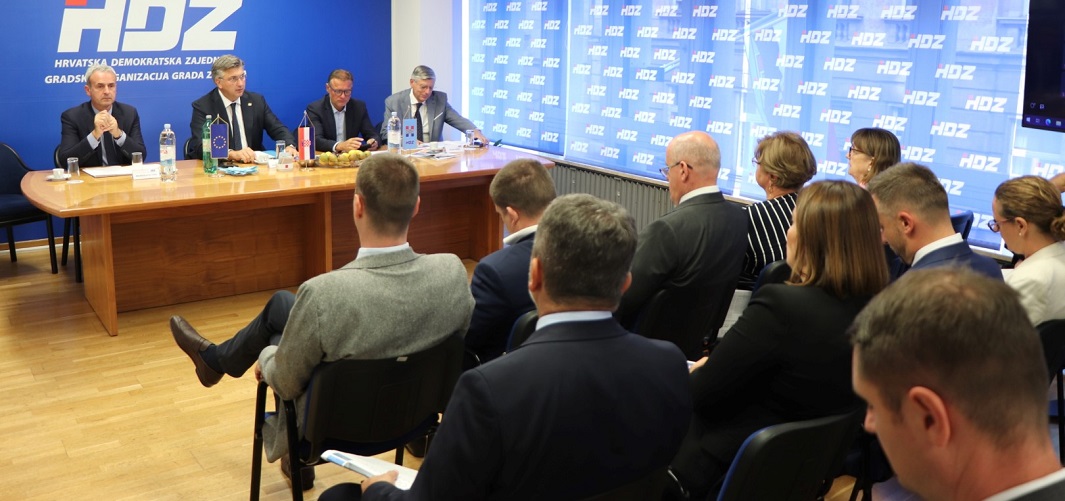 Golema ulaganja u promet u ovom i idućem mandatu, pad inflacije, nikad snažnija međunarodna pozicija Hrvatske & primopredaja Rafalea! 