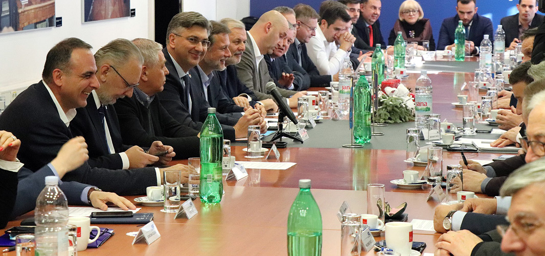Potpuna mobilizacija HDZ-a i maksimalna potpora Kolindi Grabar-Kitarović za pobjedu 5. siječnja!