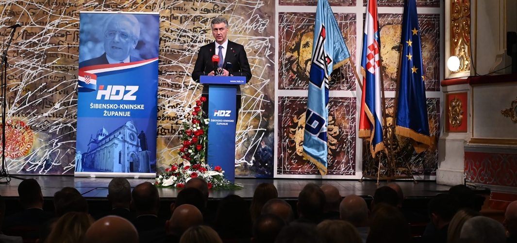 (VIDEO) Sjajna atmosfera - Dalmacija u plavom!