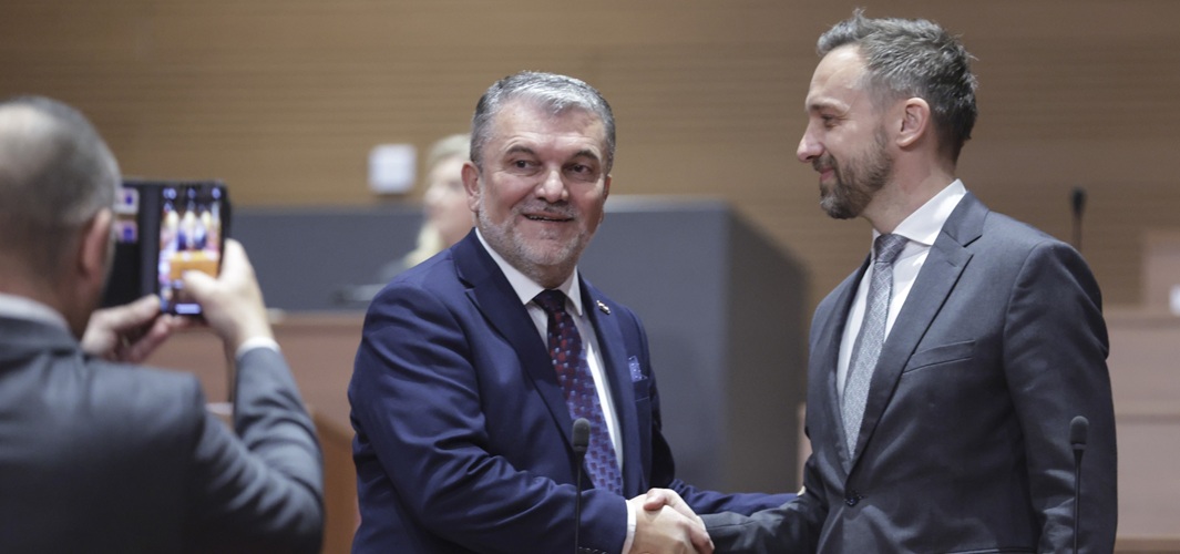 Slavonac za Slavonca - Novljanin za Vinkovčanina. Dobrodošlica Piletiću - zahvala Šimiću! 