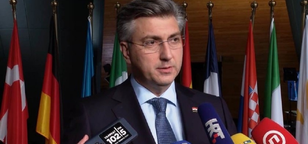 Beljakovo ponašanje sve je samo NE normalno! To je nekulturno, primitivno i divlje!
